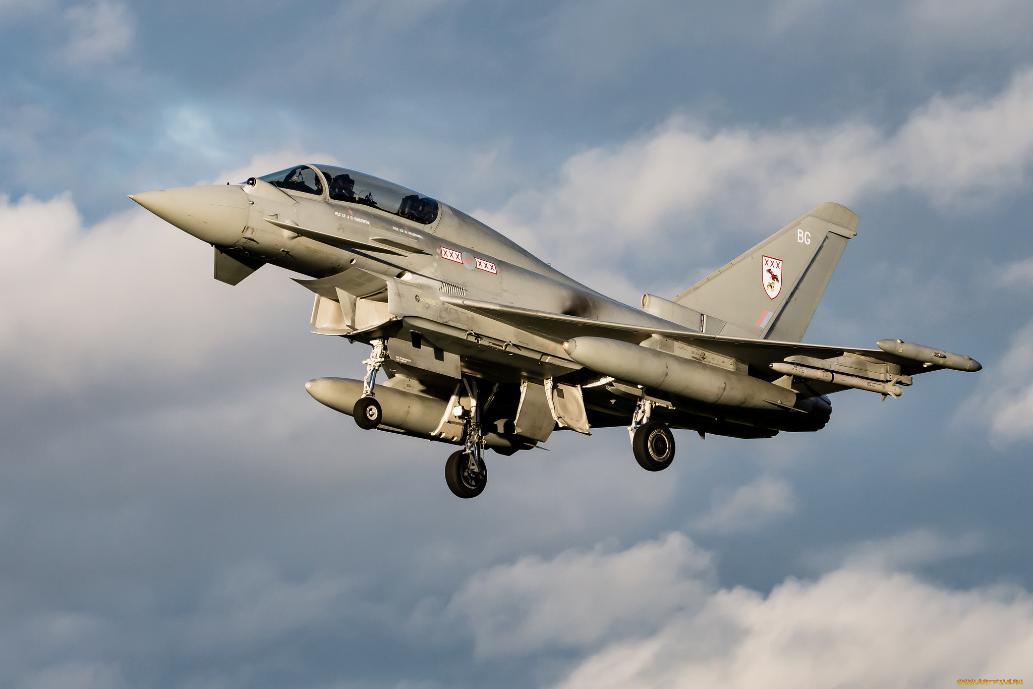 t3 typhoon, ,  , 